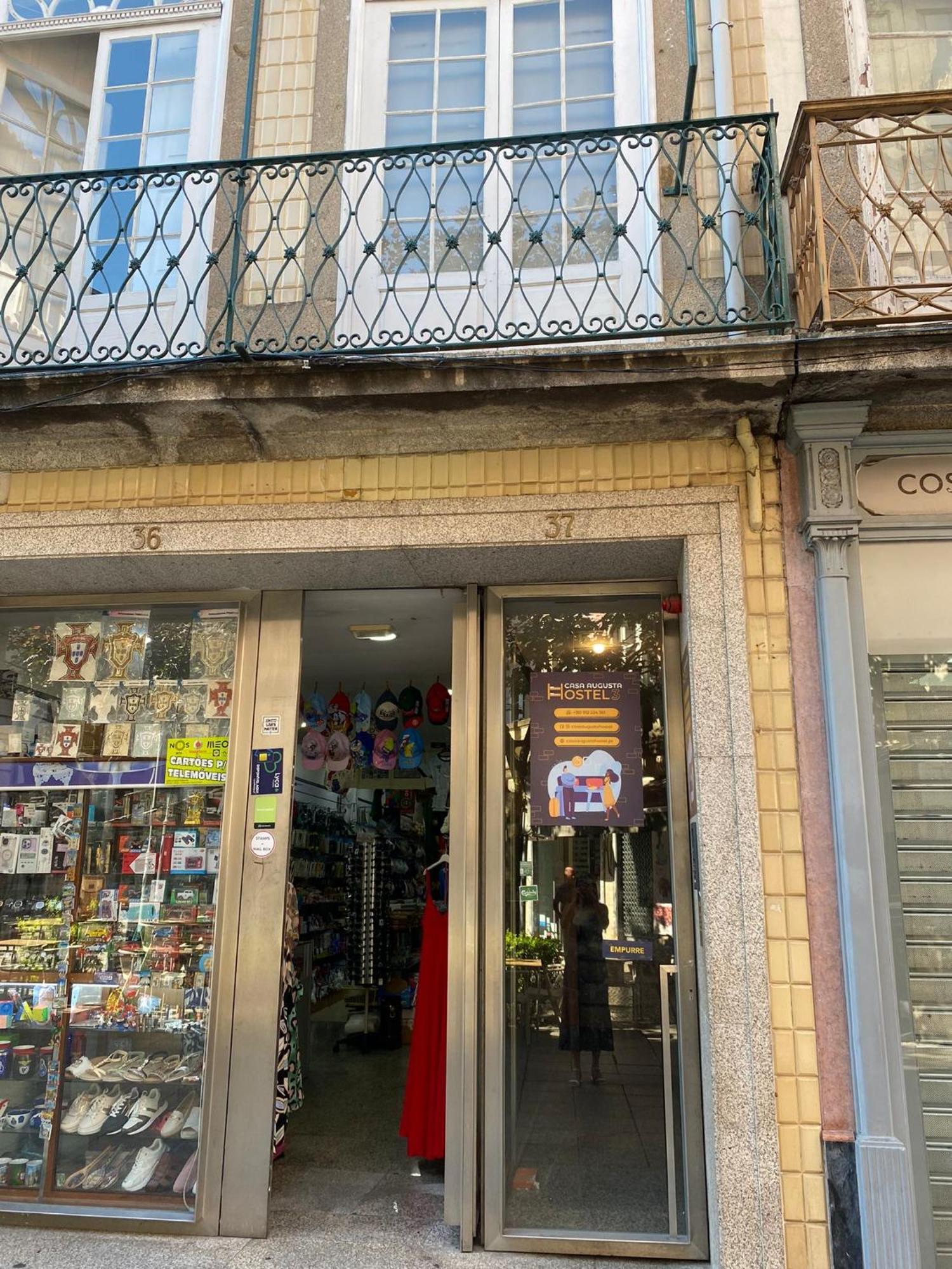 Casa Augusta 3 Hostel Braga Exterior photo